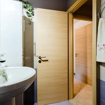 Urban Living, Minicasa Nomad - Kalamata's Hideaway Tatil Evi Akovítika