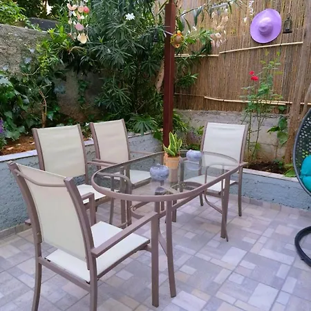 Urban Living, Minicasa Nomad - Kalamata's Hideaway Akovítika