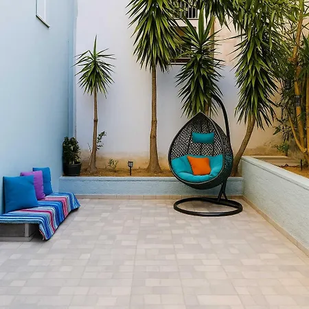 Urban Living, Minicasa Nomad - Kalamata's Hideaway Σπίτι διακοπών