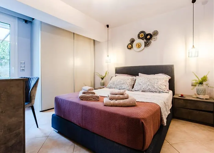 Feriehus Urban Living, Minicasa Nomad - Kalamata's Hideaway