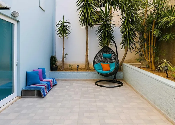 Urban Living, Minicasa Nomad - Kalamata's Hideaway Feriehus